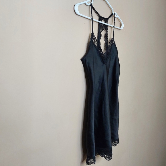 In bloom by jonquil black satin and lace chemise with low back and t closure - Picture 3 of 6